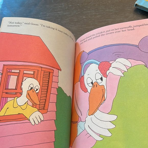 Sweet Pickles 80s Children’s books “Goose Goofs Off” “Wait! Wait! Wait!” Vintage - Picture 2 of 6
